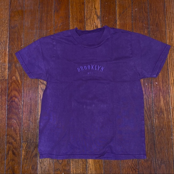 Brandy Melville Brooklyn NYC tee